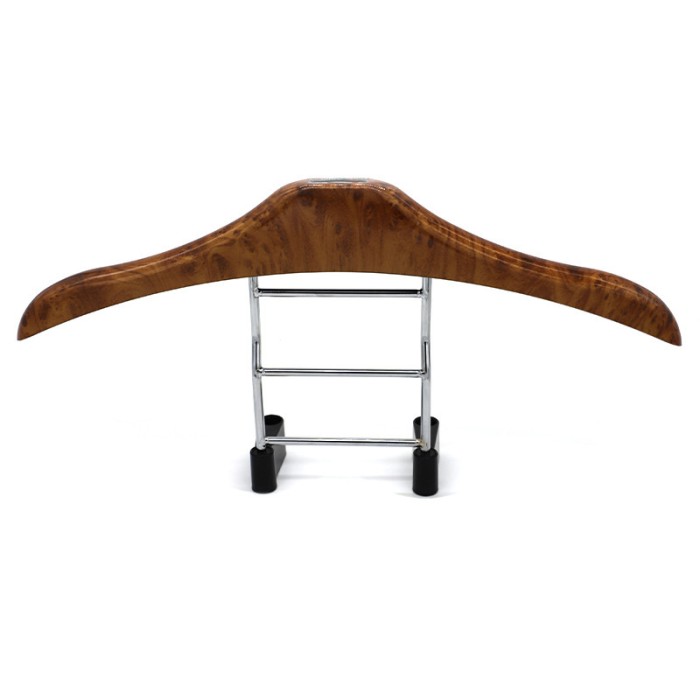 Автомобильная вешалка 11568 для верхней одежды на подголовник плечики Brown