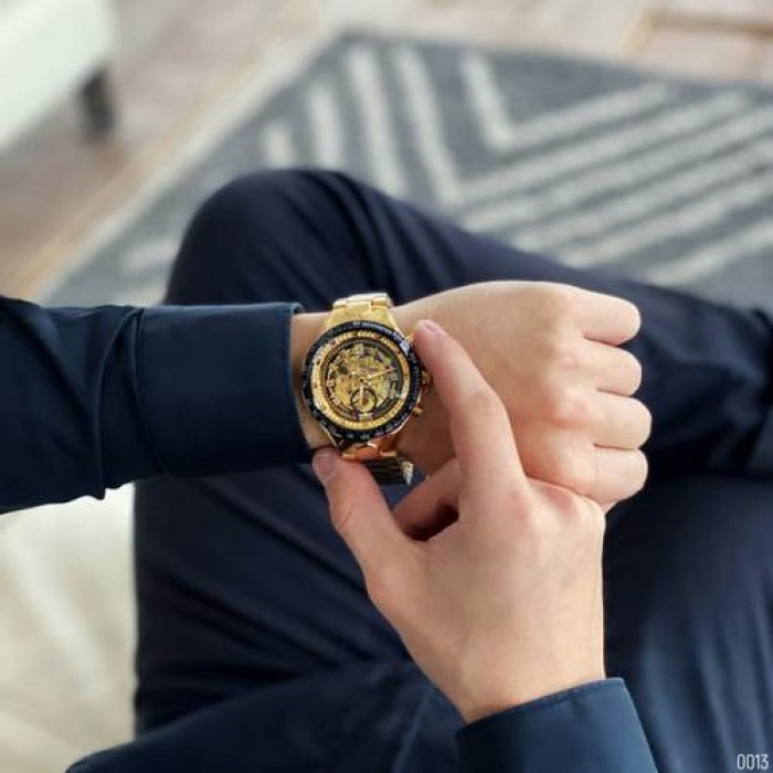 Winner 8067 Gold-Black-Black Red Cristal