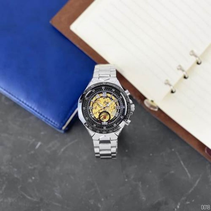 Winner 8067 Silver-Black-Gold Red