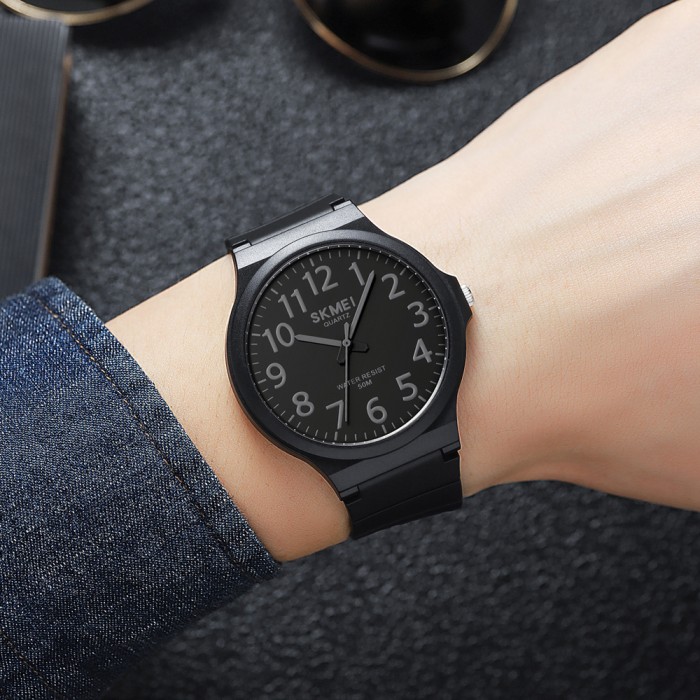 Наручний годинник Skmei 2108BKDKGY-AC: стиль та надійність