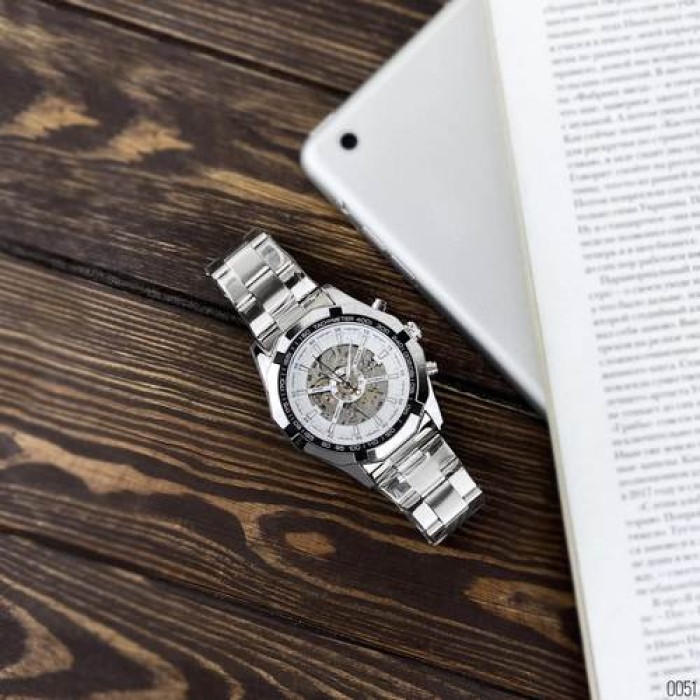 Годинник Winner 8042 Silver-Black-White: Стиль та Надійність