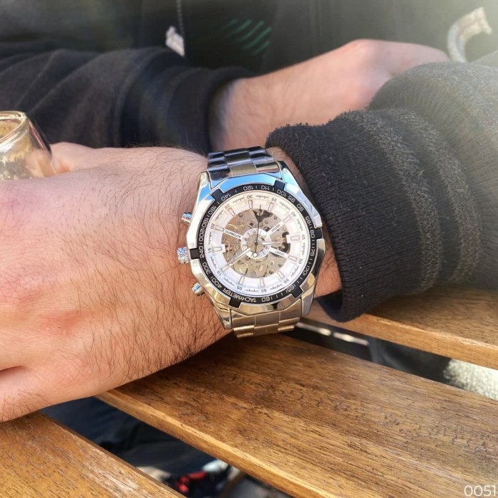 Годинник Winner 8042 Silver-Black-White: Стиль та Надійність