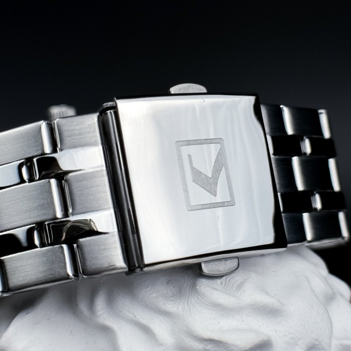 Годинник Curren 8422 Silver-Black - стиль та елегантність